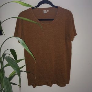 Mustard yellow/dark orange comfy t-shirt